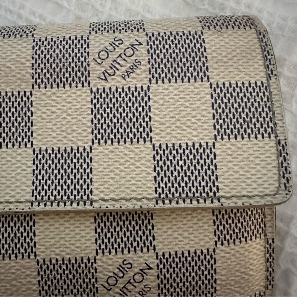 Louis Vuitton Damier Azur Checkered Continental Wallet - Cream & Light Gray - Picture 9 of 10